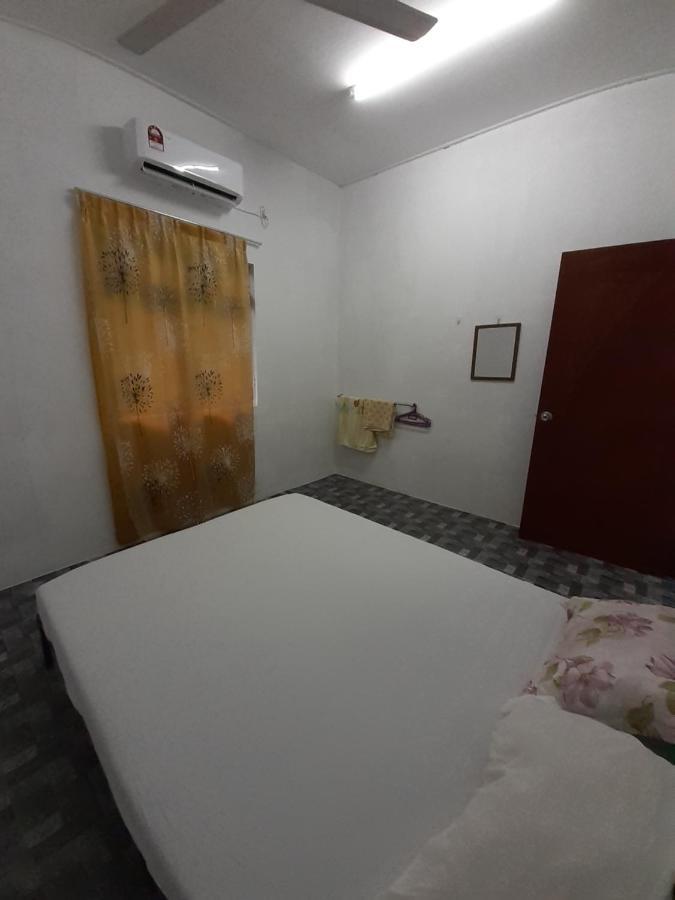 Homestay Idaman B B With 2 Room Aircond 2 Quen Bed And Not Sharing Room -Privacy クアラ・トレンガヌ エクステリア 写真