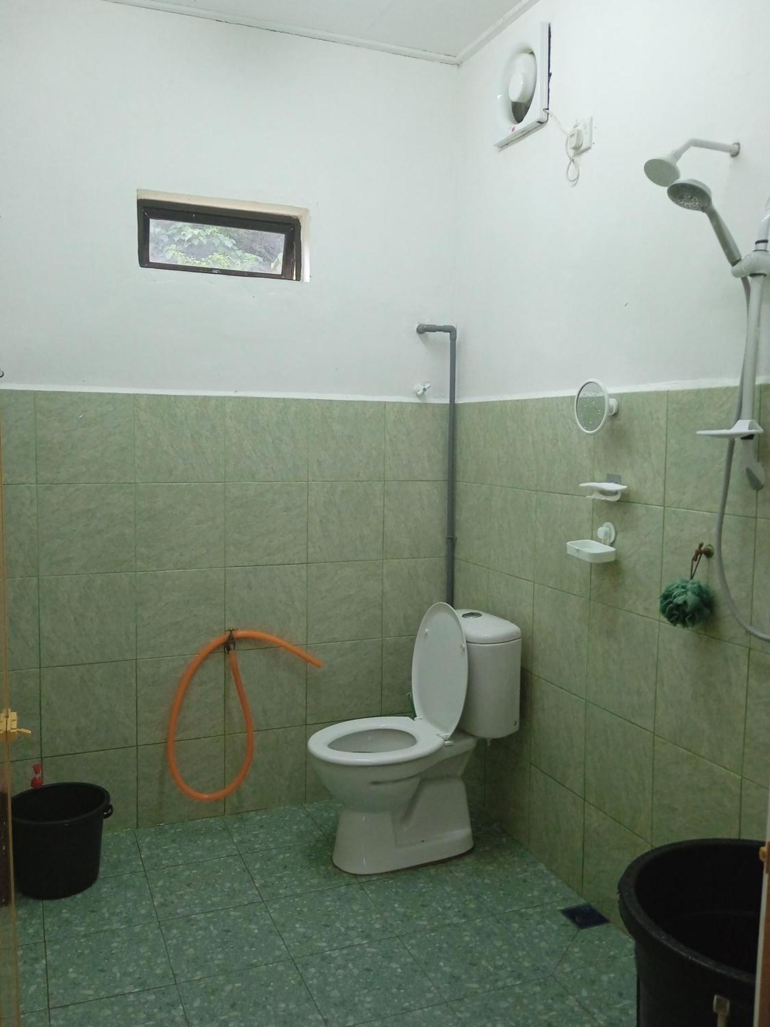 Homestay Idaman B B With 2 Room Aircond 2 Quen Bed And Not Sharing Room -Privacy クアラ・トレンガヌ エクステリア 写真