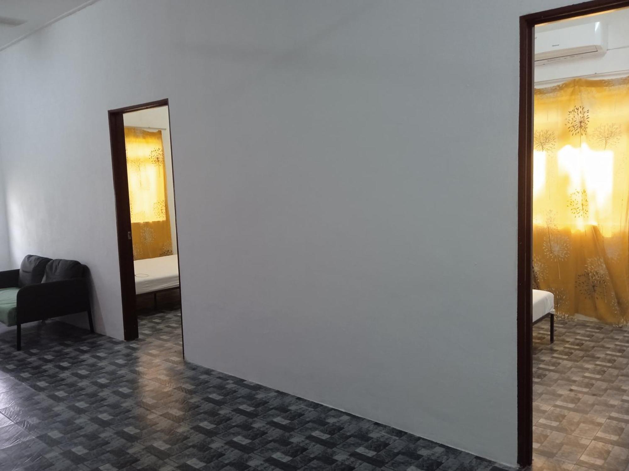 Homestay Idaman B B With 2 Room Aircond 2 Quen Bed And Not Sharing Room -Privacy クアラ・トレンガヌ エクステリア 写真