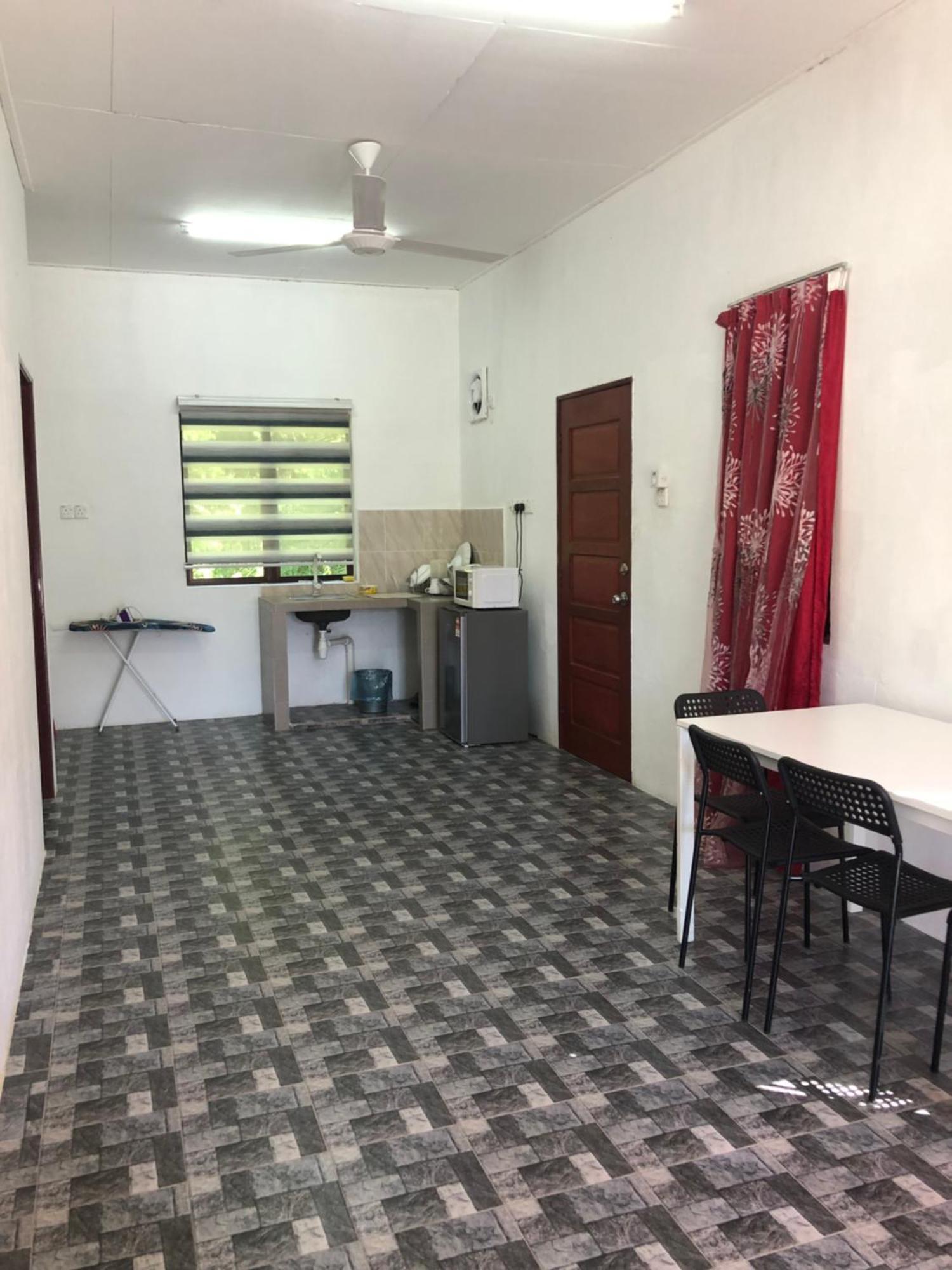 Homestay Idaman B B With 2 Room Aircond 2 Quen Bed And Not Sharing Room -Privacy クアラ・トレンガヌ エクステリア 写真