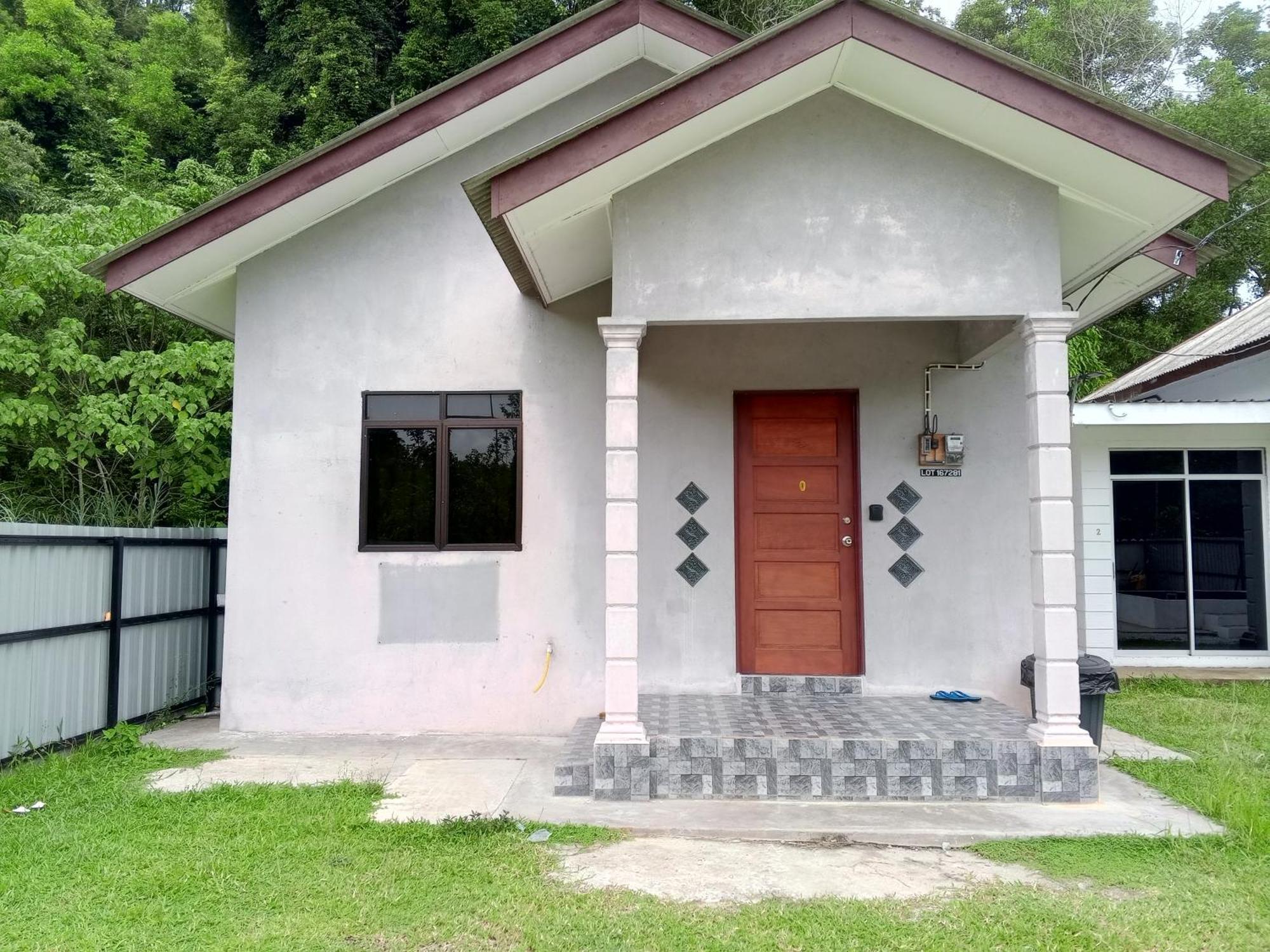 Homestay Idaman B B With 2 Room Aircond 2 Quen Bed And Not Sharing Room -Privacy クアラ・トレンガヌ エクステリア 写真
